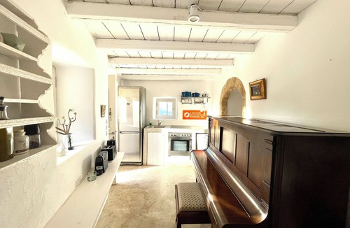 Kithira Villa | 19th Century Vaulted Villa