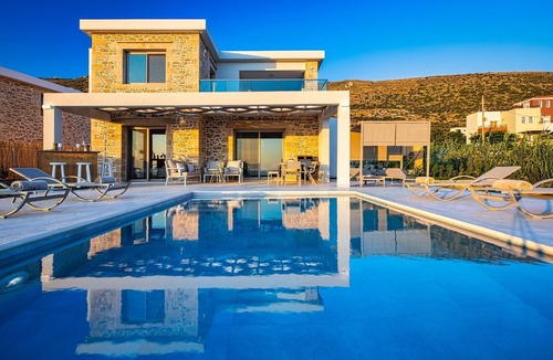 Falassarna Villa | 2 New Villas - Prive Pools-Walk to Falassarna Beach-FREE daily Breakfast & Clean
