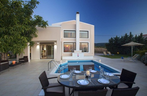 Skouloufia House | 200 m² House ∙ 3 bedrooms ∙ 6 guests