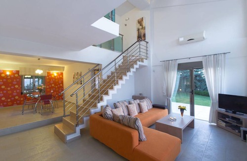 Skouloufia House | 200 m² House ∙ 3 bedrooms ∙ 6 guests