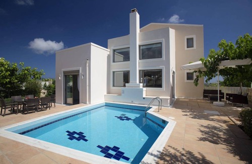 Skouloufia House | 200 m² House ∙ 3 bedrooms ∙ 8 guests
