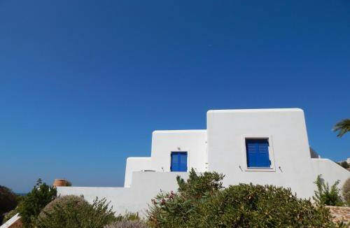 Finikas House | 200 m² House ∙ 5 bedrooms ∙ 14 guests