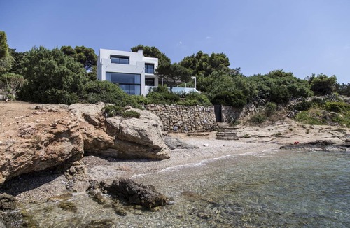 Kavouri Villa | 200 m² Villa ∙ 4 bedrooms ∙ 9 guests