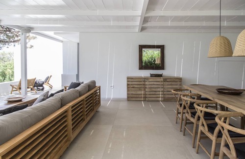 Kavouri Villa | 200 m² Villa ∙ 4 bedrooms ∙ 9 guests