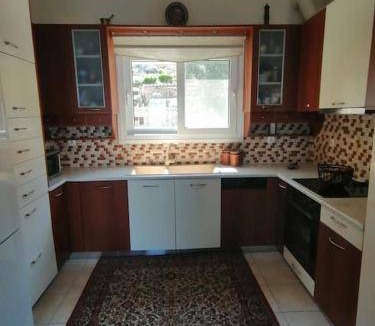 Paralia Porovitsis House | 210 m² House ∙ 1 bedroom ∙ 6 guests