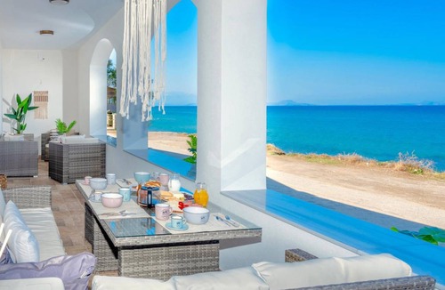 Skaleta Villa | 220 m² Villa ∙ 6 bedrooms ∙ 14 guests