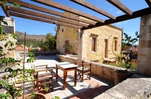 Apokoronas Villa | 235 m² Villa ∙ 5 bedrooms ∙ 10 guests