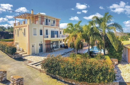 Pylos-Nestoras House | 240 m² House ∙ 5 bedrooms ∙ 12 guests