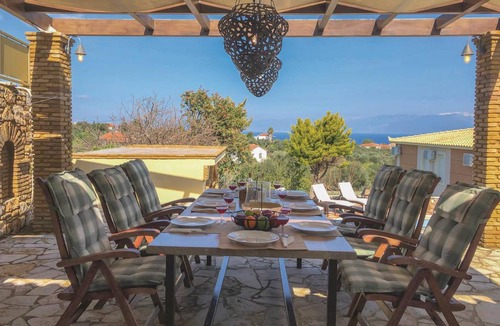 Pylos-Nestoras House | 240 m² House ∙ 5 bedrooms ∙ 12 guests