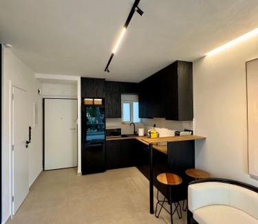 Varkiza Apartment | 24k Luxury apartment near the beach