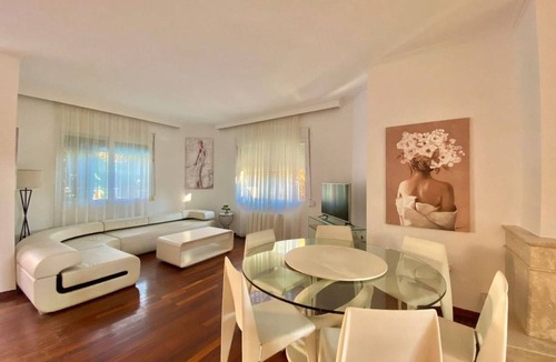 Kanoni House | 250 m² House ∙ 4 bedrooms ∙ 10 guests