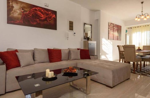 Faistos Villa | 250 m² Villa ∙ 6 bedrooms ∙ 12 guests