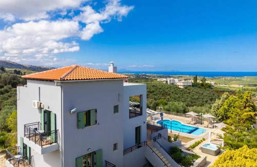 Kirianna Villa | 255 m² Villa ∙ 5 bedrooms ∙ 9 guests