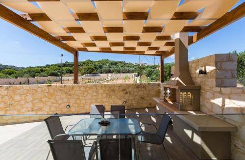 Almyrida Villa | 256 m² Villa ∙ 5 bedrooms ∙ 11 guests