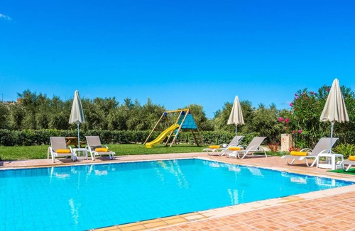 Kirianna House | 270 m² House ∙ 5 bedrooms ∙ 13 guests