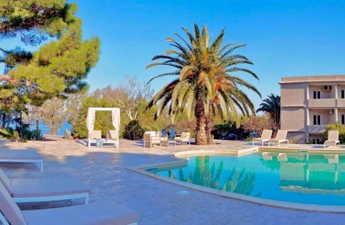 Efthalou Resort | 28 m² Resort ∙ 4 guests