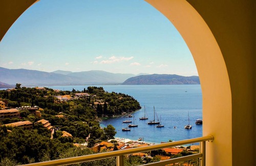 Vlachatika Villa | 280 m² Villa ∙ 5 bedrooms ∙ 10 guests