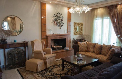 Monastiraki Villa | 280 m² Villa ∙ 5 bedrooms ∙ 10 guests
