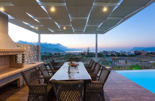 Kissamos Villa | 280 m² Villa ∙ 5 bedrooms ∙ 11 guests