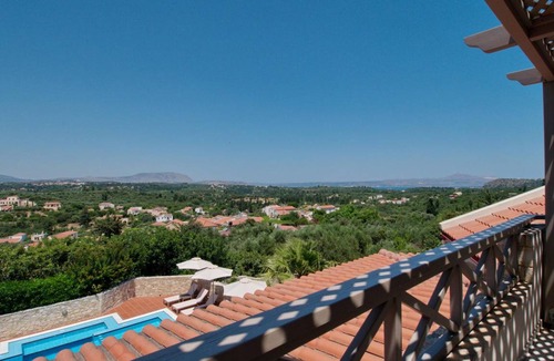 Gavalochori Villa | 296 m² Villa ∙ 6 bedrooms ∙ 13 guests