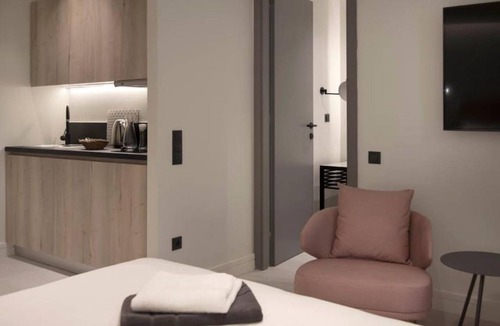 Glyfada Apartment | 30 m² Apartment ∙ 2 guests