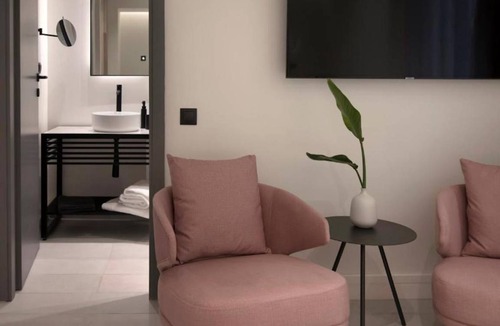 Glyfada Apartment | 30 m² Apartment ∙ 2 guests