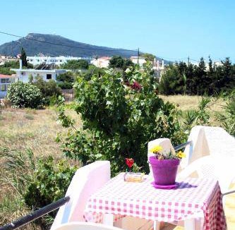 Petaloudes House | 30 m² House ∙ 1 bedroom ∙ 3 guests