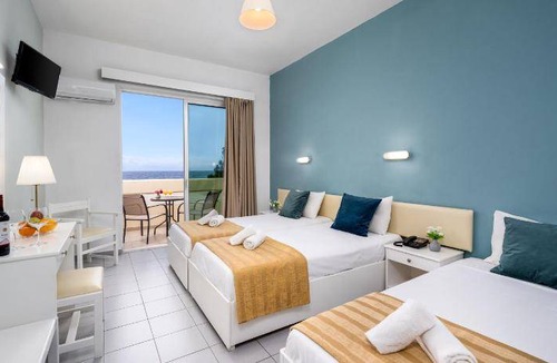 Petaloudes Apartment | 30 m² Serviced apartment ∙ 10 guests