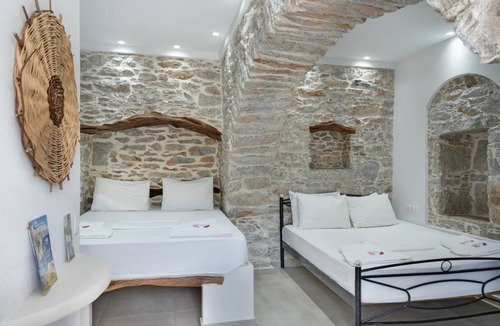 Amorgos Town Apartment | 30 m² Studio flat ∙ 1 bedroom ∙ 4 guests