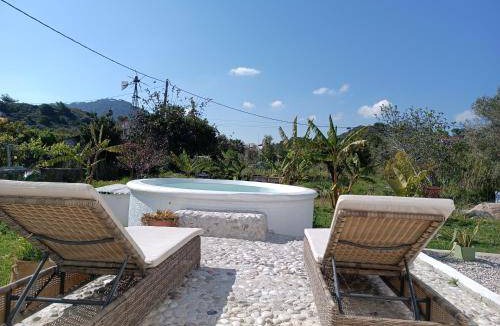 Petaloudes House | 300 m² House ∙ 5 bedrooms ∙ 12 guests