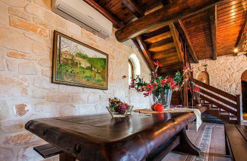 Koiliomenos Villa | 300 m² Villa ∙ 4 bedrooms ∙ 12 guests