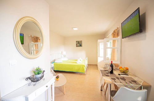 Kalamitsi Apartment | 35 m² Studio flat ∙ 1 bedroom ∙ 3 guests