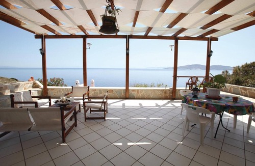 Lavreotiki House | 4 bedroom gorgeous home in Keratea