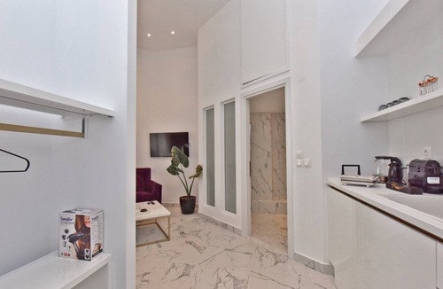 Nea Moudania Apartment | 4 Elements Earth Luxury Suites