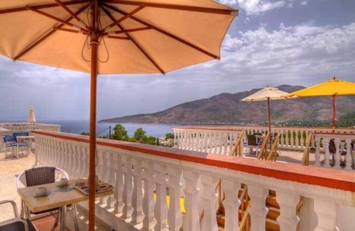 Livadia Apartment | 40 m² Apartment ∙ 4 guests