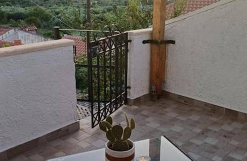 Paleokastro House | 40 m² House ∙ 3 bedrooms ∙ 6 guests