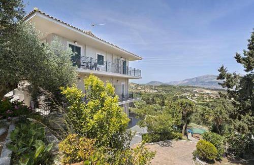 Parisata Apartment | 40 m² Serviced apartment ∙ 2 bedrooms ∙ 5 guests