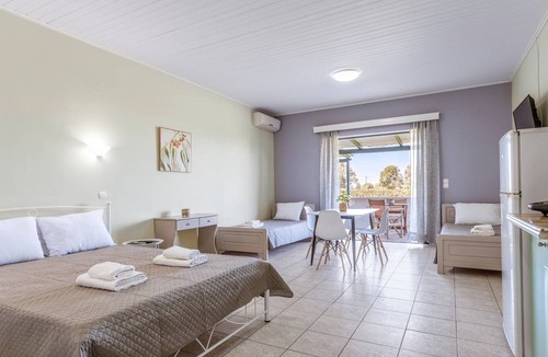 Kiparissia Apartment | 40 m² Studio flat ∙ 1 bedroom ∙ 4 guests