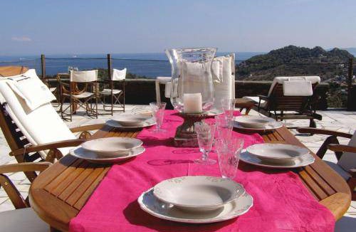 Salamis Villa | 416 m² Villa ∙ 6 bedrooms ∙ 17 guests