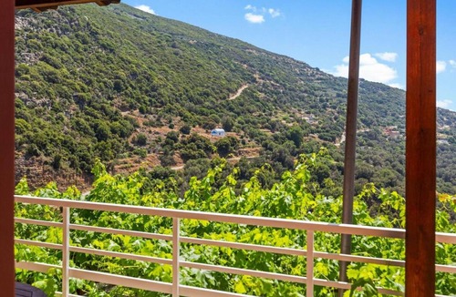 Livadia House | 43 m² House ∙ 1 bedroom ∙ 3 guests
