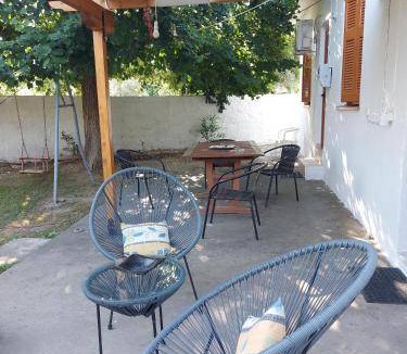 Lesvos House | 45 m² House ∙ 2 bedrooms ∙ 4 guests