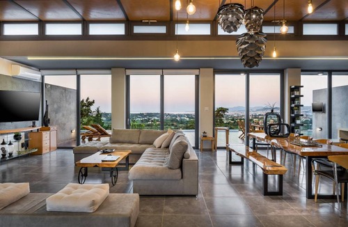 Agia Villa | 500 m² Villa ∙ 9 bedrooms ∙ 14 guests