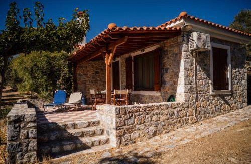 Mytilene House | 55 m² House ∙ 1 bedroom ∙ 4 guests