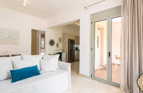 Loutra House | 55 m² House ∙ 1 bedroom ∙ 4 guests