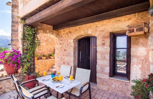 Samonas House | 55 m² House ∙ 2 bedrooms ∙ 3 guests