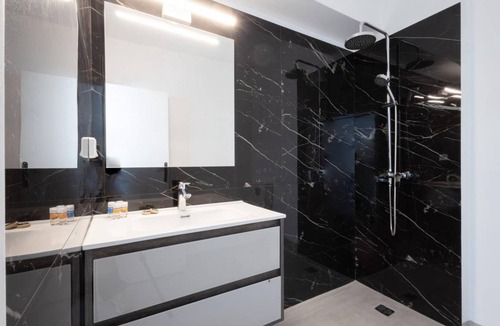 Athens City Centre Apartment | 55 m² Studio flat ∙ 1 bedroom ∙ 4 guests