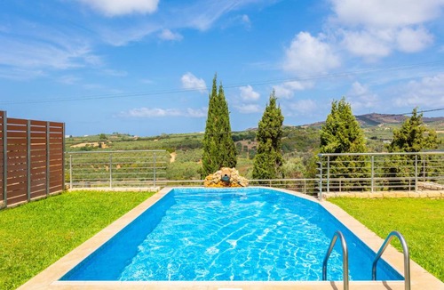 Roumeli Villa | 55 m² Villa ∙ 1 bedroom ∙ 4 guests