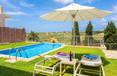 Roumeli Villa | 55 m² Villa ∙ 1 bedroom ∙ 4 guests