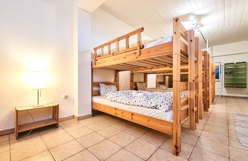 Kato Diminio Hostel | 6-Beds Dormitory - Hostel Elisson
