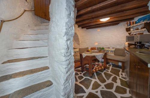 Ano Siros House | 60 m² House ∙ 1 bedroom ∙ 3 guests